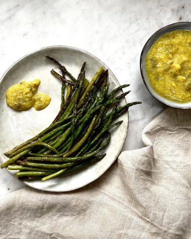 asparagus-with-spring-dip